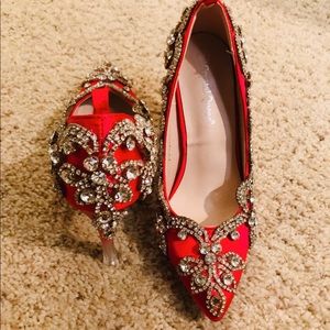 Brand new Crystal Queen shoes 👠  size 6/5